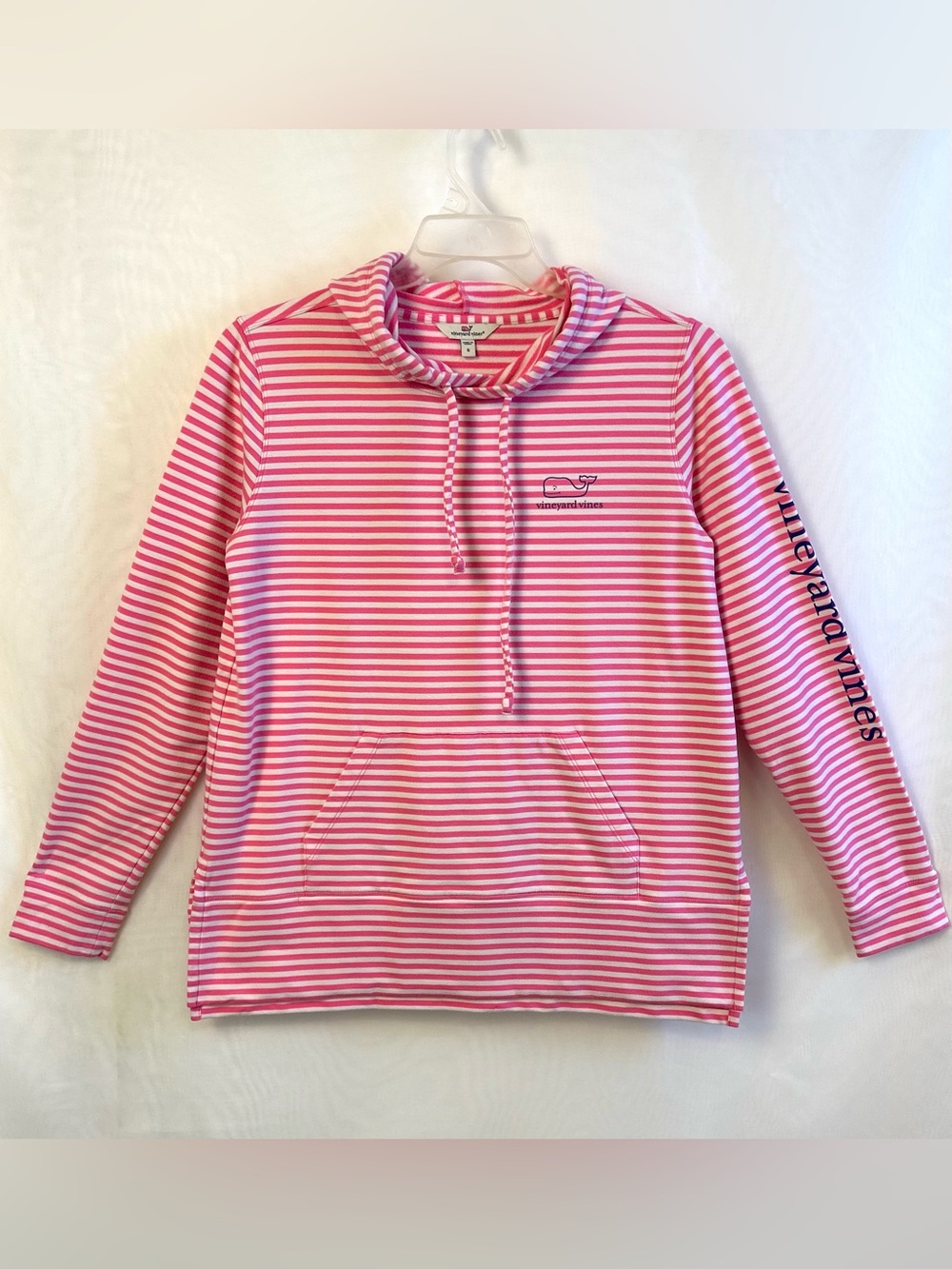 Vinyard Vines Women’s Pink and White Pullover Cotton Knit Whale Hoodie / Small